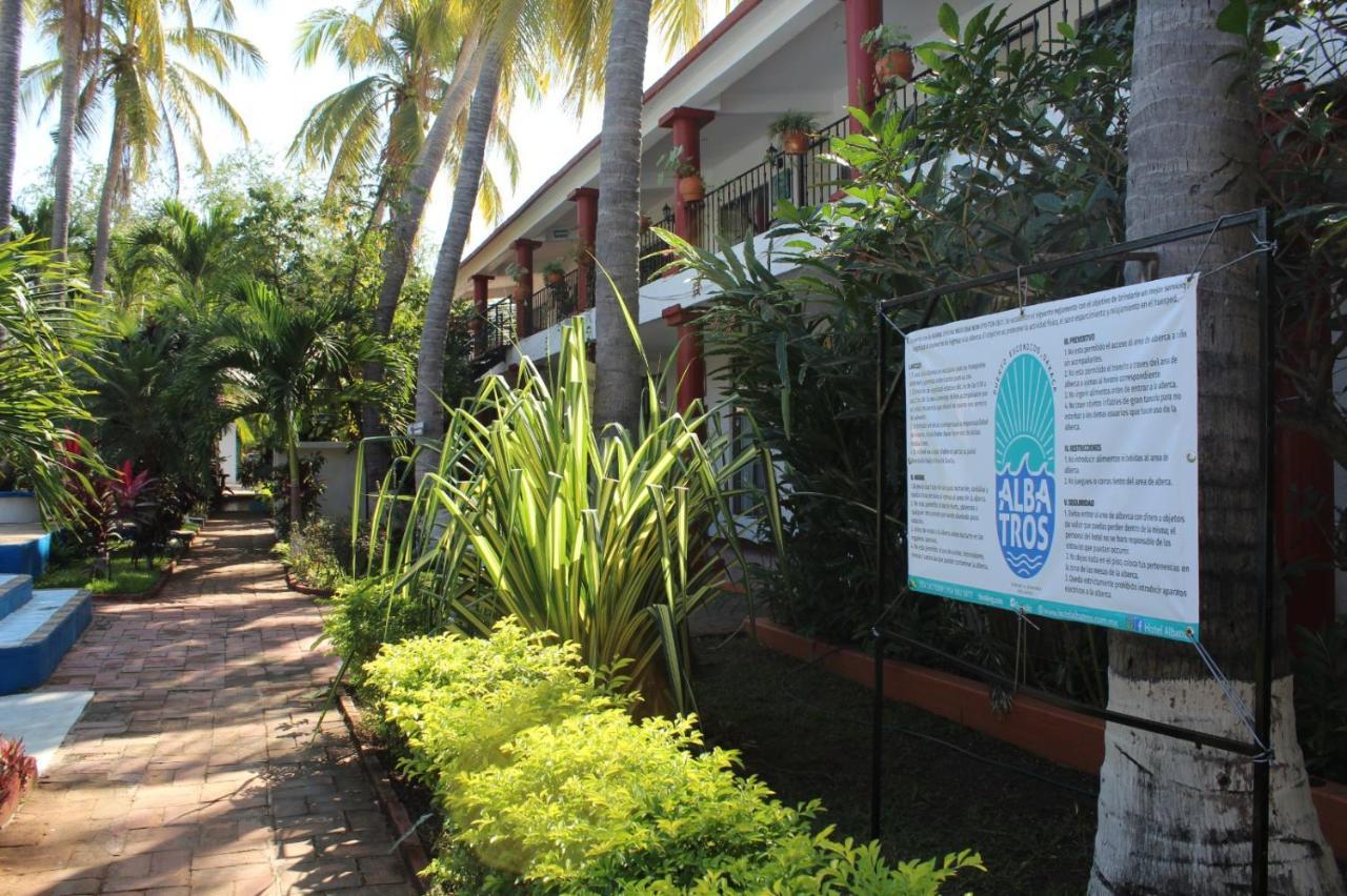 Hotel Albatros Puerto Escondido  Exteriör bild