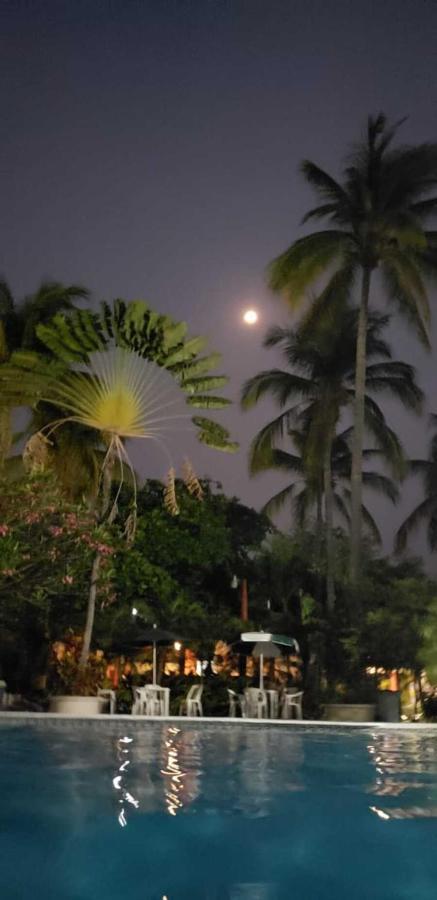 Hotel Albatros Puerto Escondido  Exteriör bild